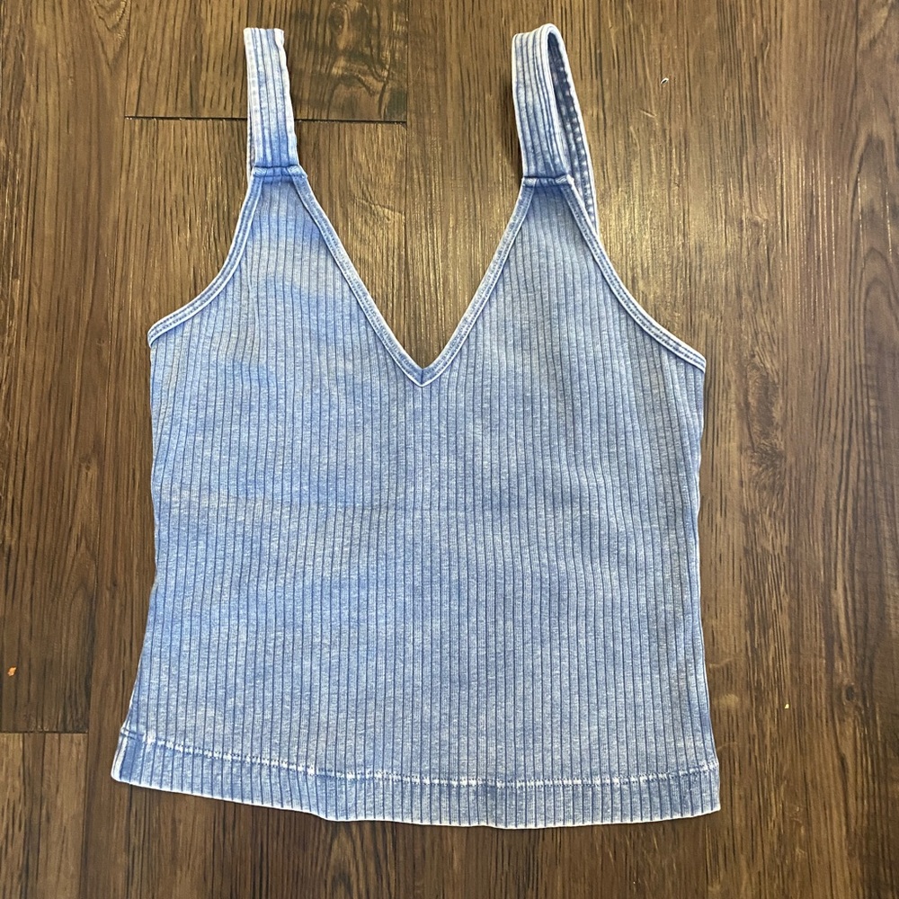 Cute crop shirt